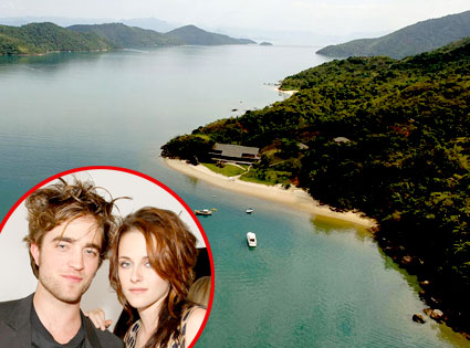 Robert Pattinson, Kristen Stewart, Breaking Dawn Location Robert Pattinson, Kristen Stewart, Breaking Dawn Location